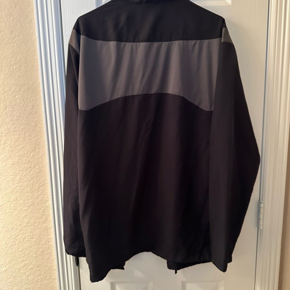 💙3/$20 Nike Black Jacket with Pinehurst Logo - Picture 3 of 6